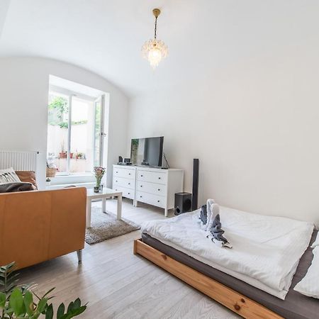 Quiet Apartment In The City Center With Own Terrace Prague Extérieur photo
